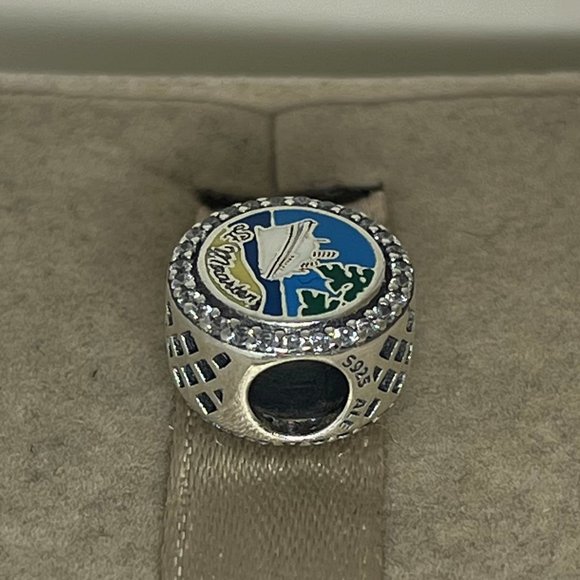 Pandora St. Maarten the Friendly Island Exclusive Bead Charm Button - Picture 3 of 5